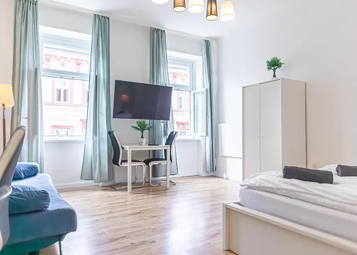Charming 1br Viennese Gem - Perfect Starting Point *